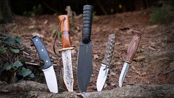 Survival knives