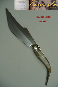 COLTELLI PIEGHEVOLE BANDITO Exposito